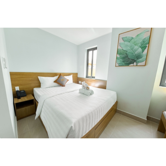 Deluxe Double Room with Window and Kitchen